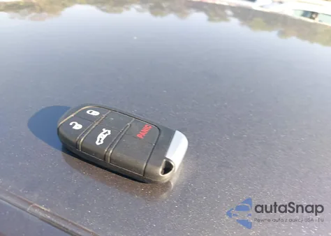 2015 Chrysler 200 C z USA, uszkodzony, nr VIN 1C3CCCCG7FN510344